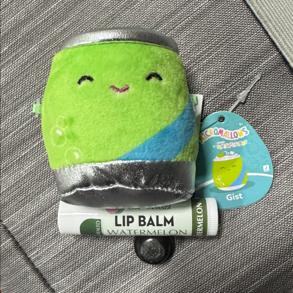 Cute Micromallows Squishmallow "Gist" with  Lip Balm NEW